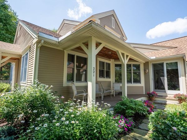 221 Nobscot Road, Unit 221, Sudbury, MA 01776