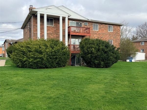 9976 Darrow Road , Unit 6, Twinsburg, OH 44087