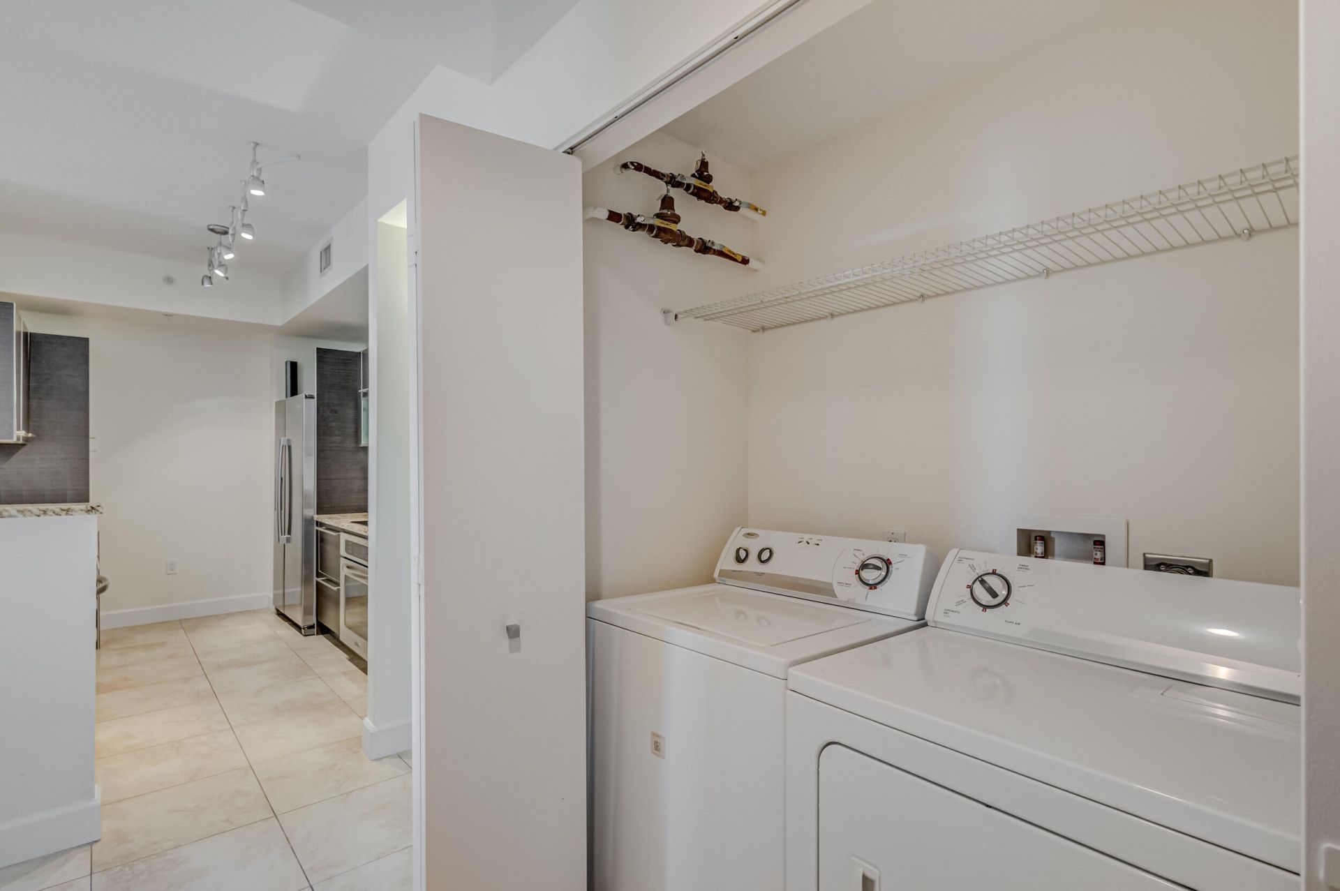 550 Okeechobee Boulevard, Unit 406, West Palm Beach, FL 33401 Photo