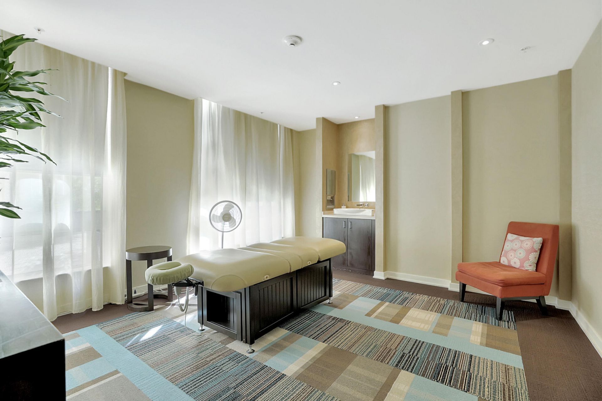 550 Okeechobee Boulevard, Unit 406, West Palm Beach, FL 33401 Photo