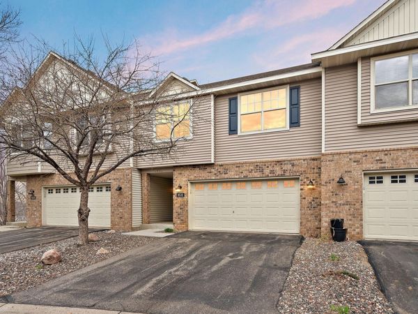 8532 Lakeview Terrace, Savage, MN 55378