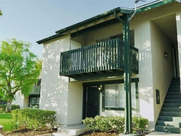 23232 orange av, Lake Forest, CA 92630