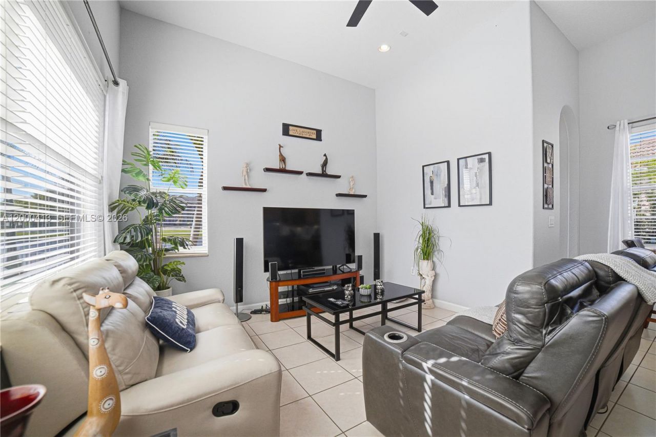 3310 SW 192nd Ave, Miramar, FL 33029 Photo