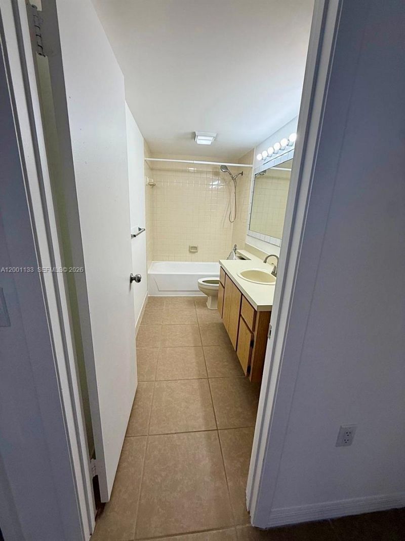 528 Green Springs Pl, Unit 528, West Palm Beach, FL 33409 Photo