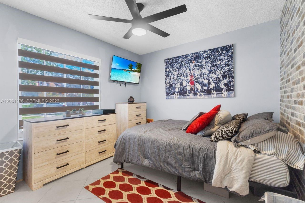 17816 SW 10th Ln, Pembroke Pines, FL 33029 Photo