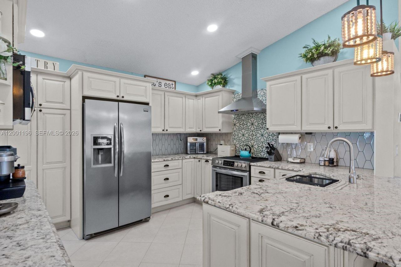 17816 SW 10th Ln, Pembroke Pines, FL 33029 Photo