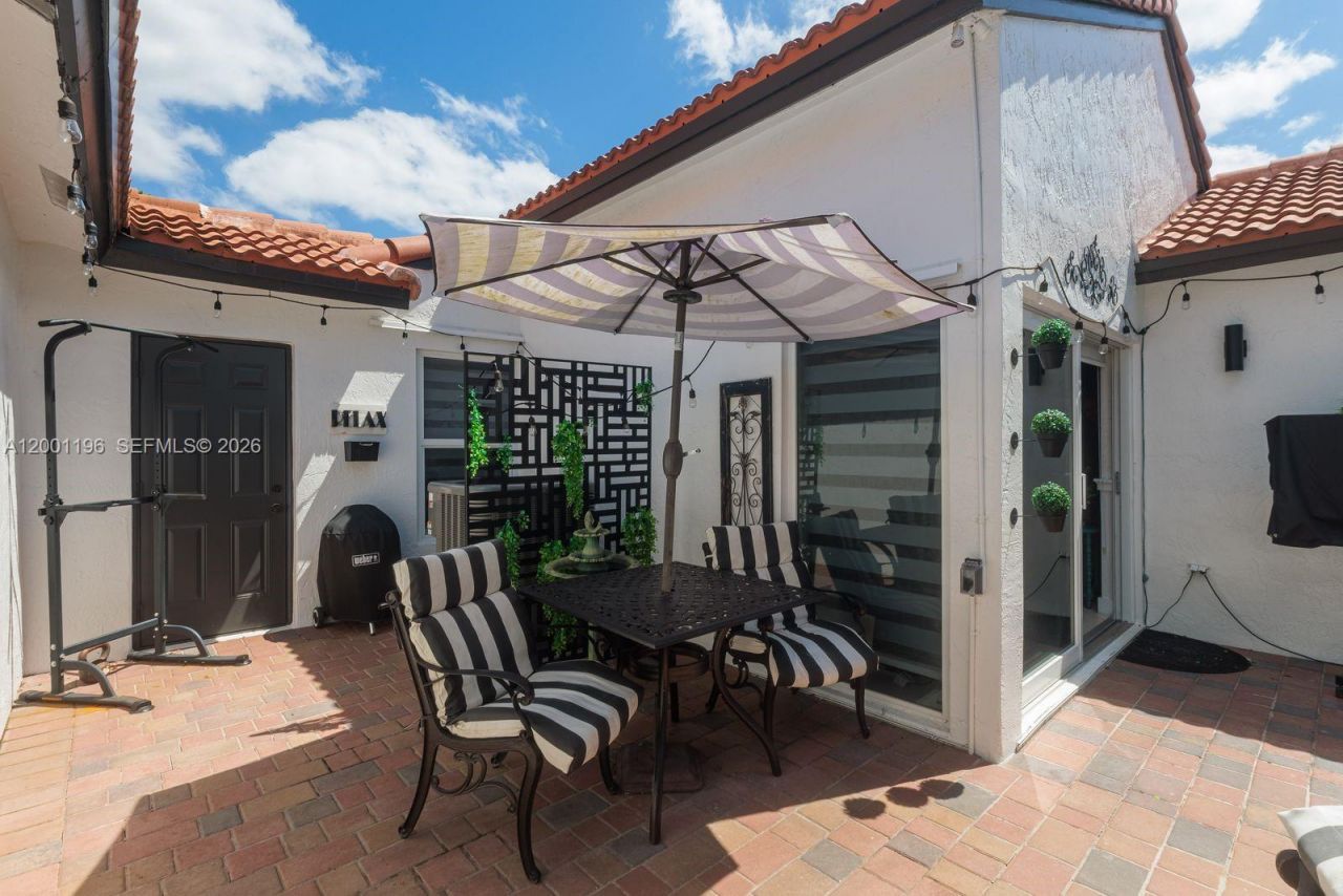 17816 SW 10th Ln, Pembroke Pines, FL 33029 Photo