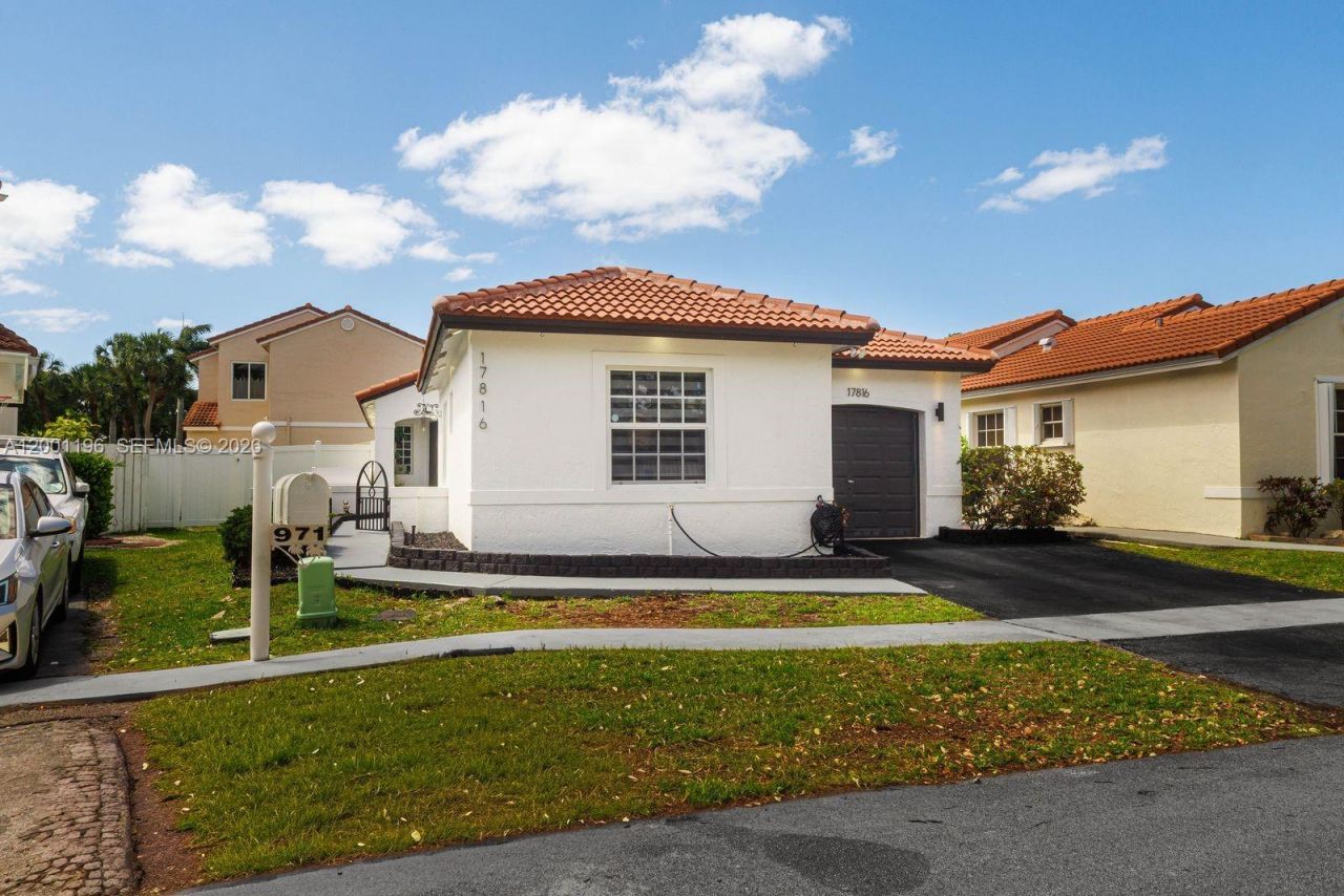 17816 SW 10th Ln, Pembroke Pines, FL 33029 Photo