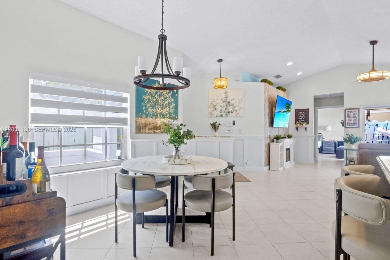 17816 SW 10th Ln, Pembroke Pines, FL 33029 Photo