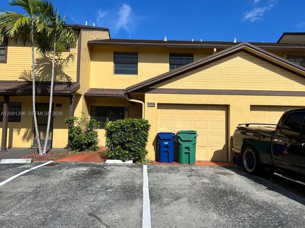 1125 NE 210th Ter, Miami, FL 33179