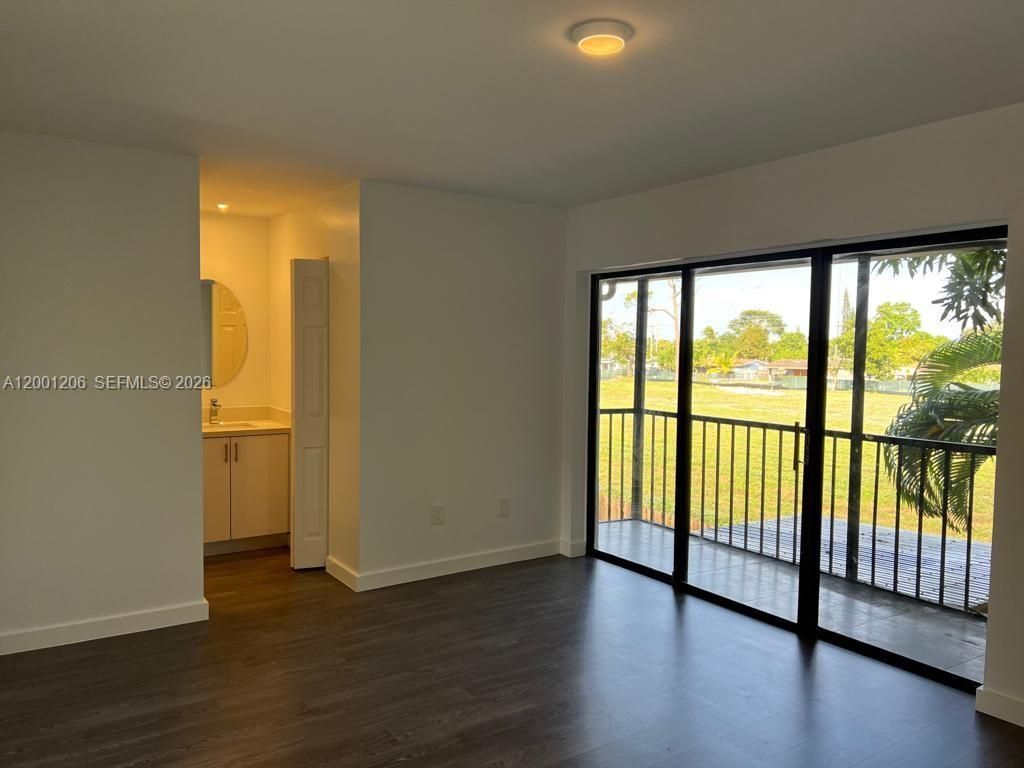 1125 NE 210th Ter, Miami, FL 33179 Photo