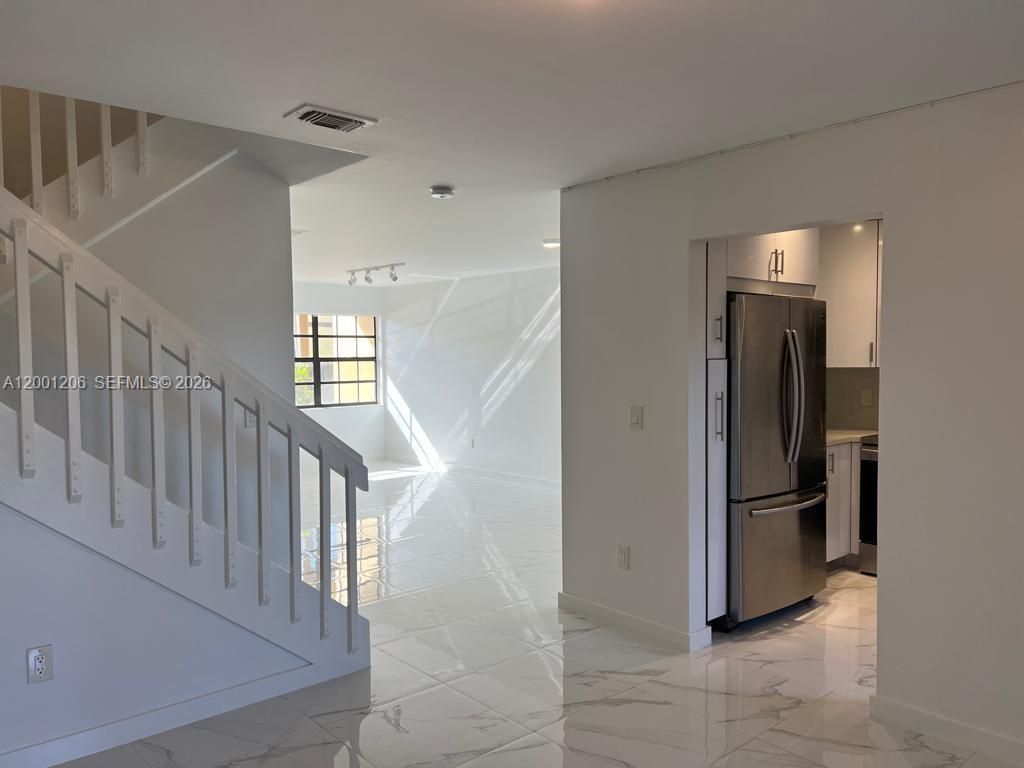 1125 NE 210th Ter, Miami, FL 33179 Photo