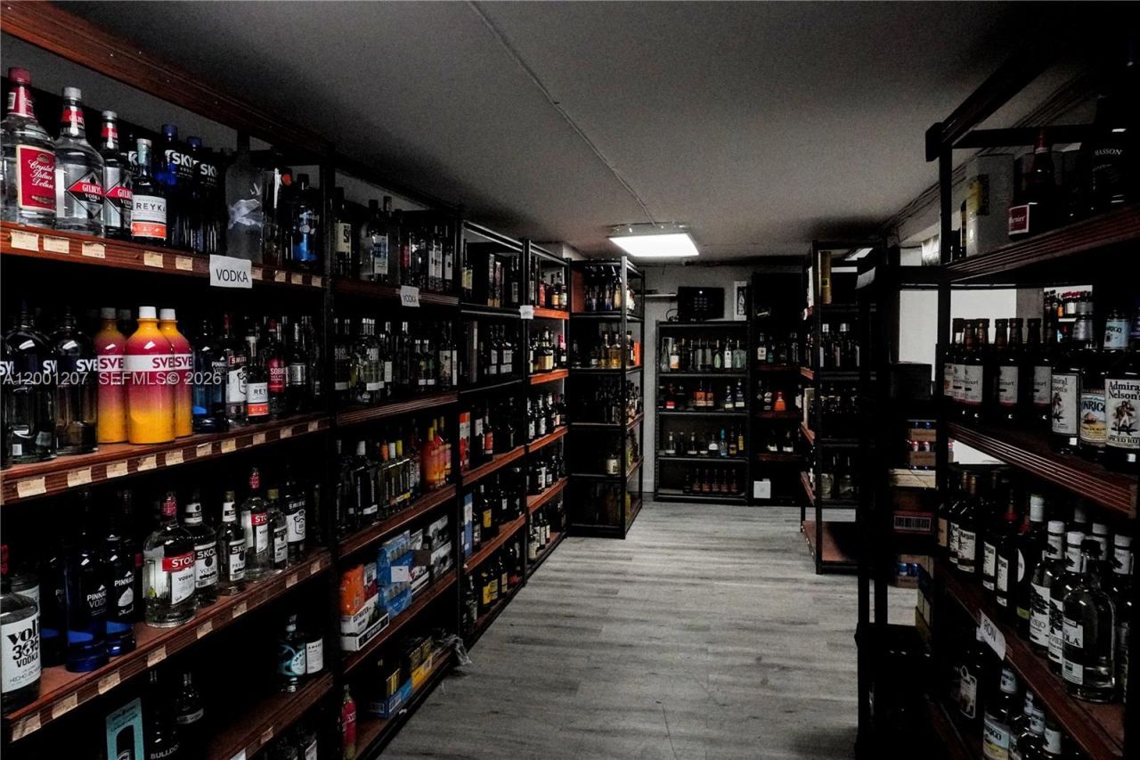 2597 SW 37th Ave, Miami, FL 33133 Photo