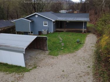 989 Walkers Branch Road, Huntington, WV 25704