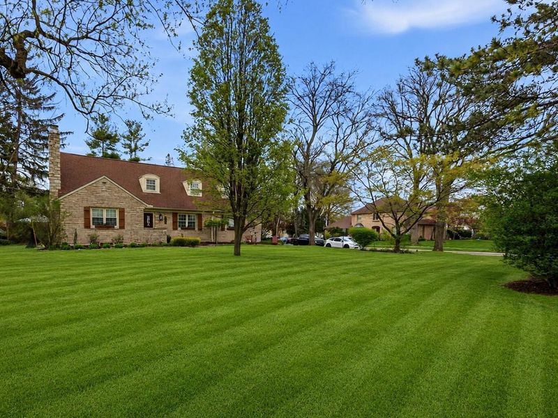 2808 E Broad Street, Bexley, OH 43209 Photo 1