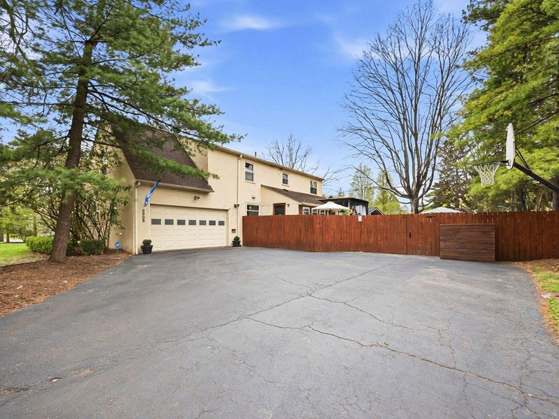 2808 E Broad Street, Bexley, OH 43209 Photo 65