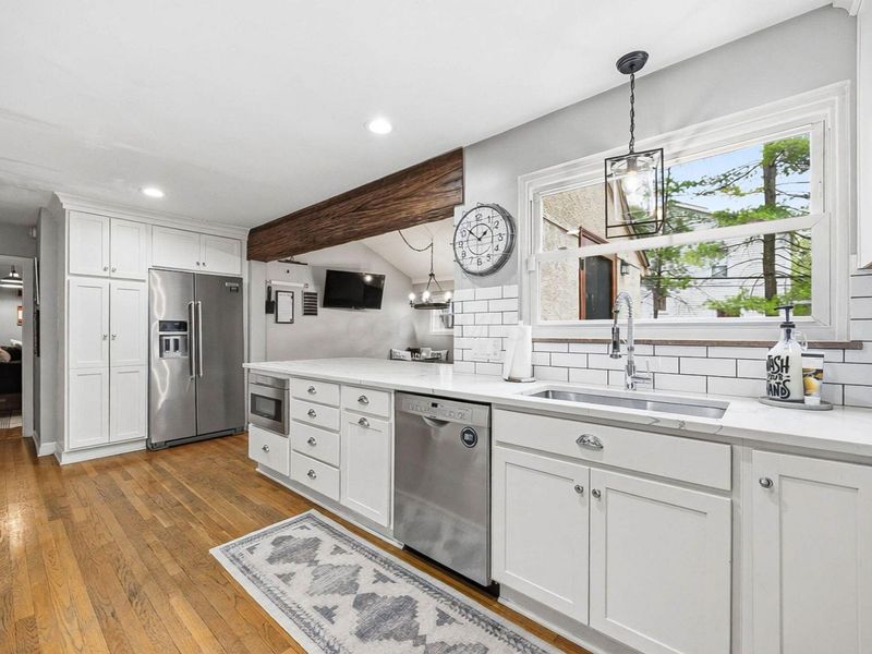 2808 E Broad Street, Bexley, OH 43209 Photo 7