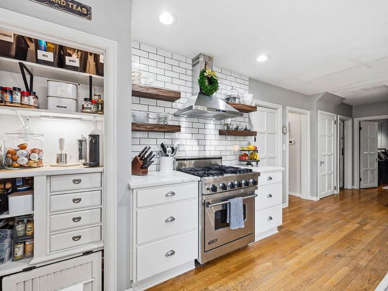 2808 E Broad Street, Bexley, OH 43209 Photo 8