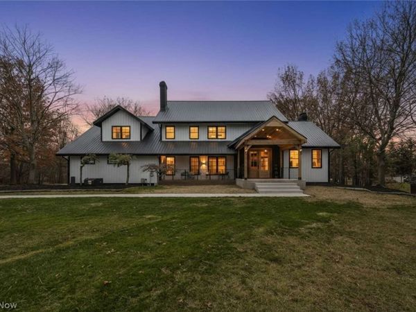31900 Chardon Road, Willoughby Hills, OH 44094