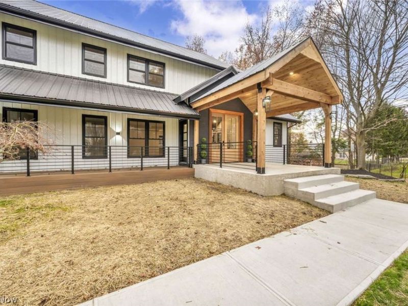 31900 Chardon Road, Willoughby Hills, OH 44094 Photo 3