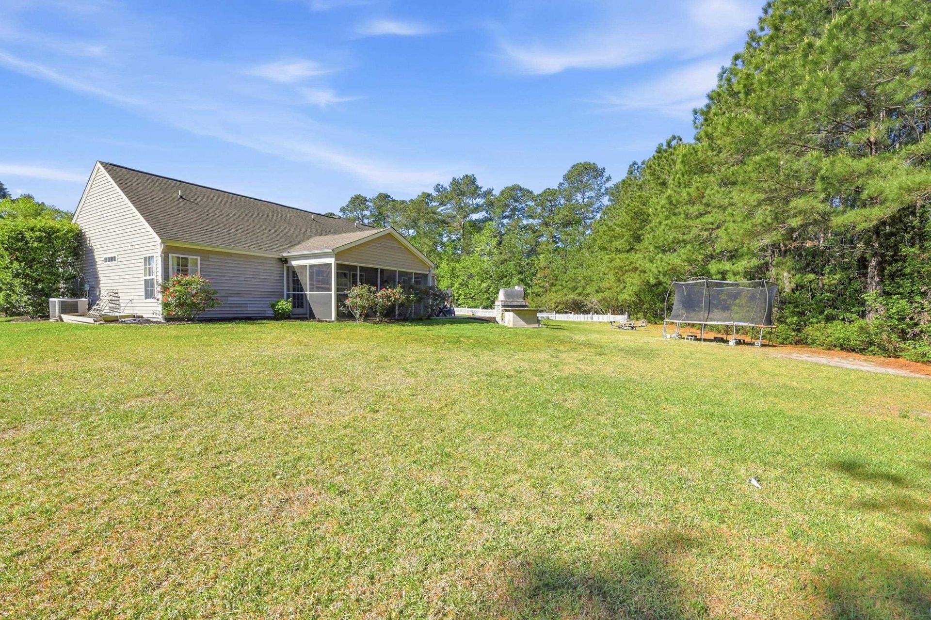 2496 Windmill Way Photo 5