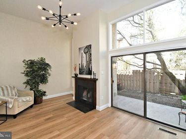 8-4 ASPEN WAY W, Unit 8-4, DOYLESTOWN, PA 18901