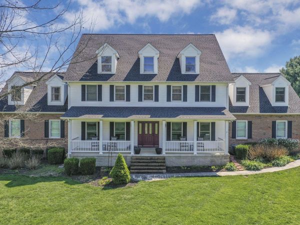 6797 Thoreau Lane NE, Baltimore, OH 43105