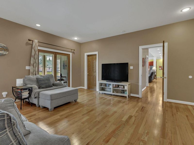 6797 Thoreau Lane NE, Baltimore, OH 43105 Photo 15