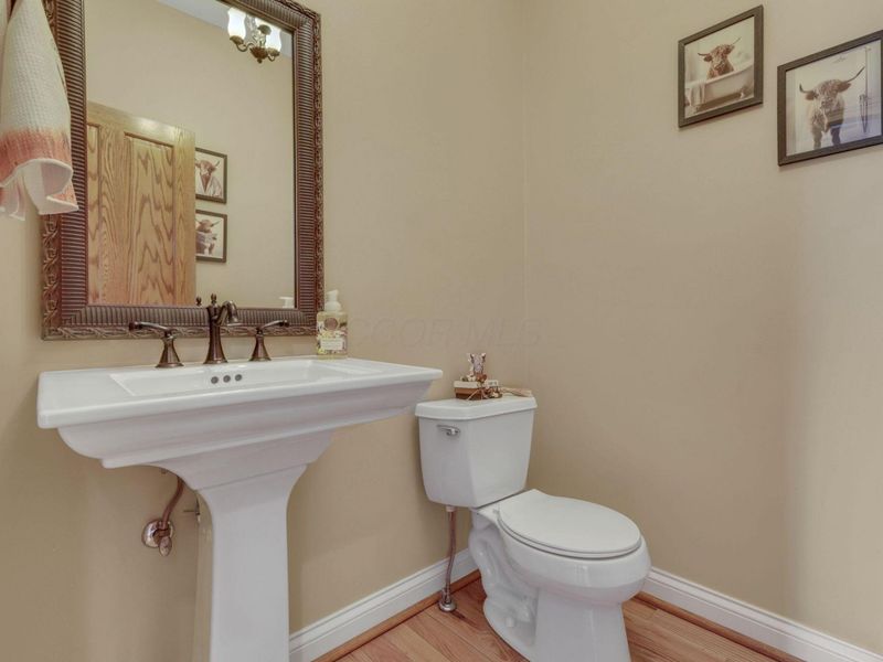 6797 Thoreau Lane NE, Baltimore, OH 43105 Photo 23