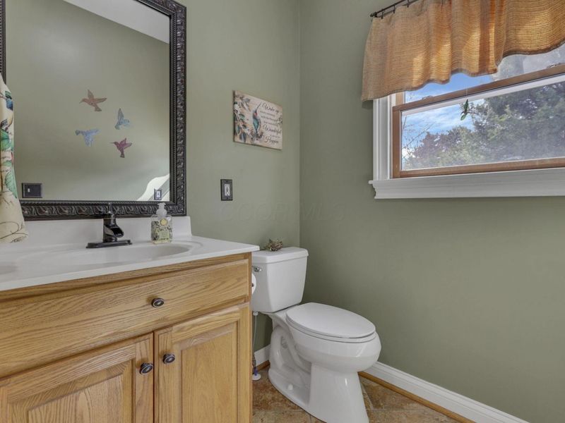 6797 Thoreau Lane NE, Baltimore, OH 43105 Photo 38
