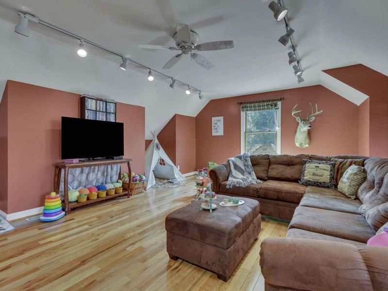 6797 Thoreau Lane NE, Baltimore, OH 43105 Photo 40