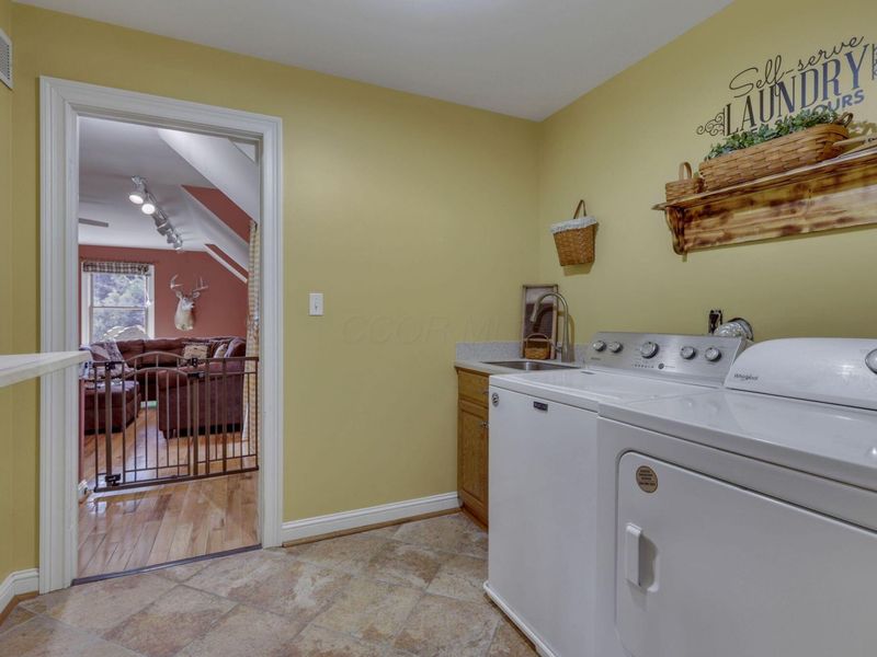 6797 Thoreau Lane NE, Baltimore, OH 43105 Photo 44