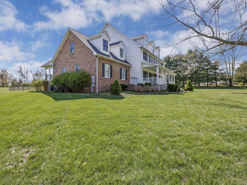 6797 Thoreau Lane NE, Baltimore, OH 43105 Photo 83