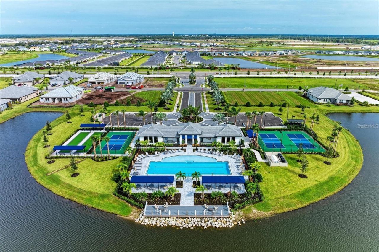 17241 Savory Mist Circle, Bradenton, FL 34211 Photo