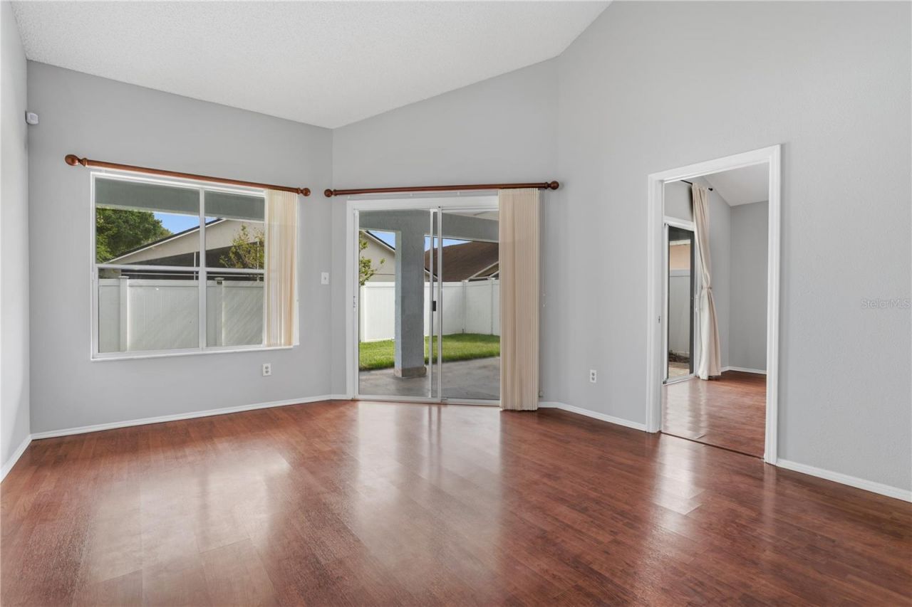 353 Lakebreeze Circle, Lake Mary, FL 32746 Photo