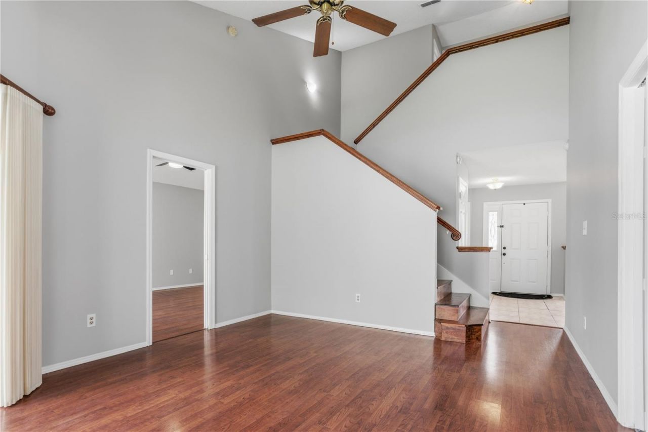 353 Lakebreeze Circle, Lake Mary, FL 32746 Photo