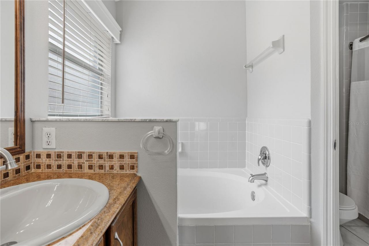 353 Lakebreeze Circle, Lake Mary, FL 32746 Photo