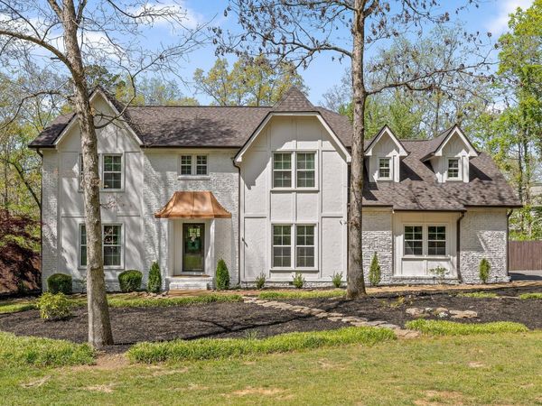 32 Cool Springs Road, Signal Mountain, TN 37377