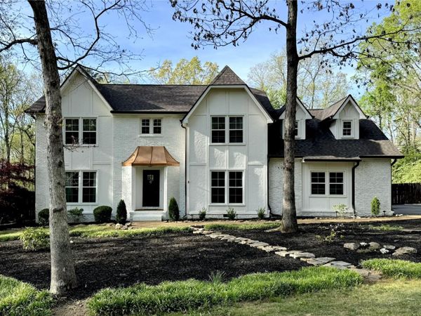 32 Cool Springs Road, Signal Mountain, TN 37377