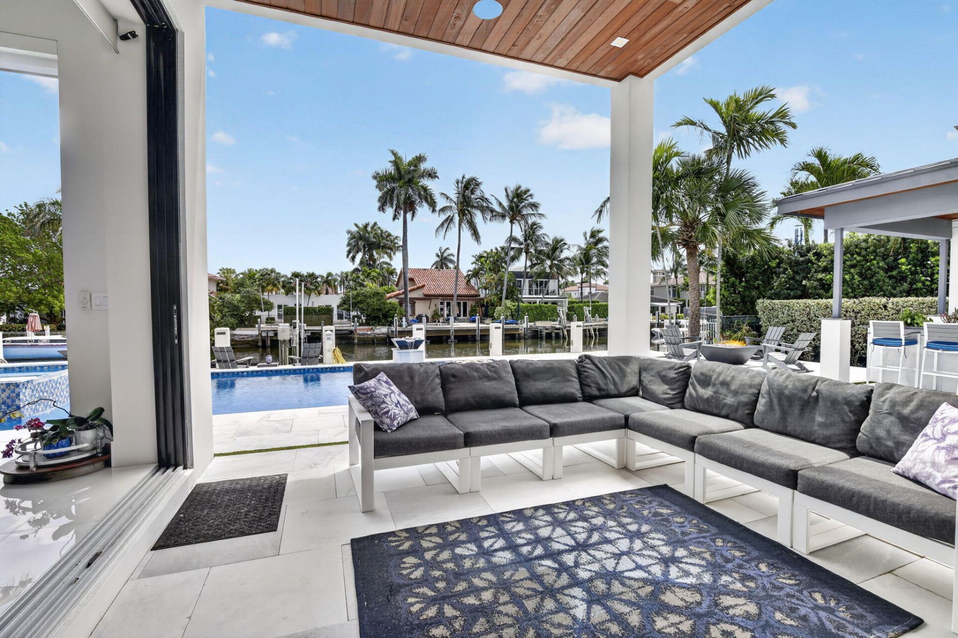 334 Isle Of Capri Drive, Fort Lauderdale, FL 33301 Photo