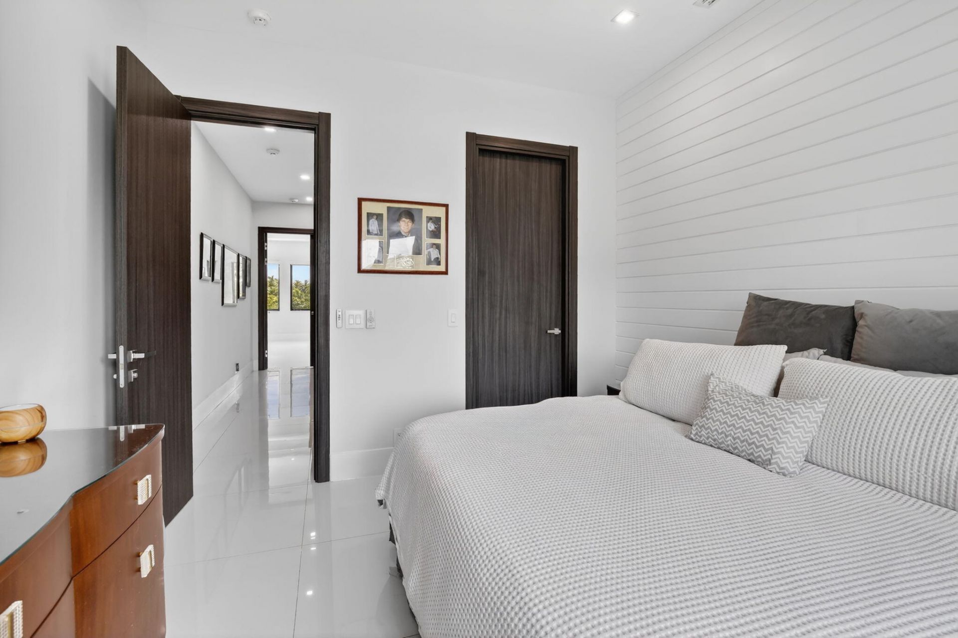 334 Isle Of Capri Drive, Fort Lauderdale, FL 33301 Photo