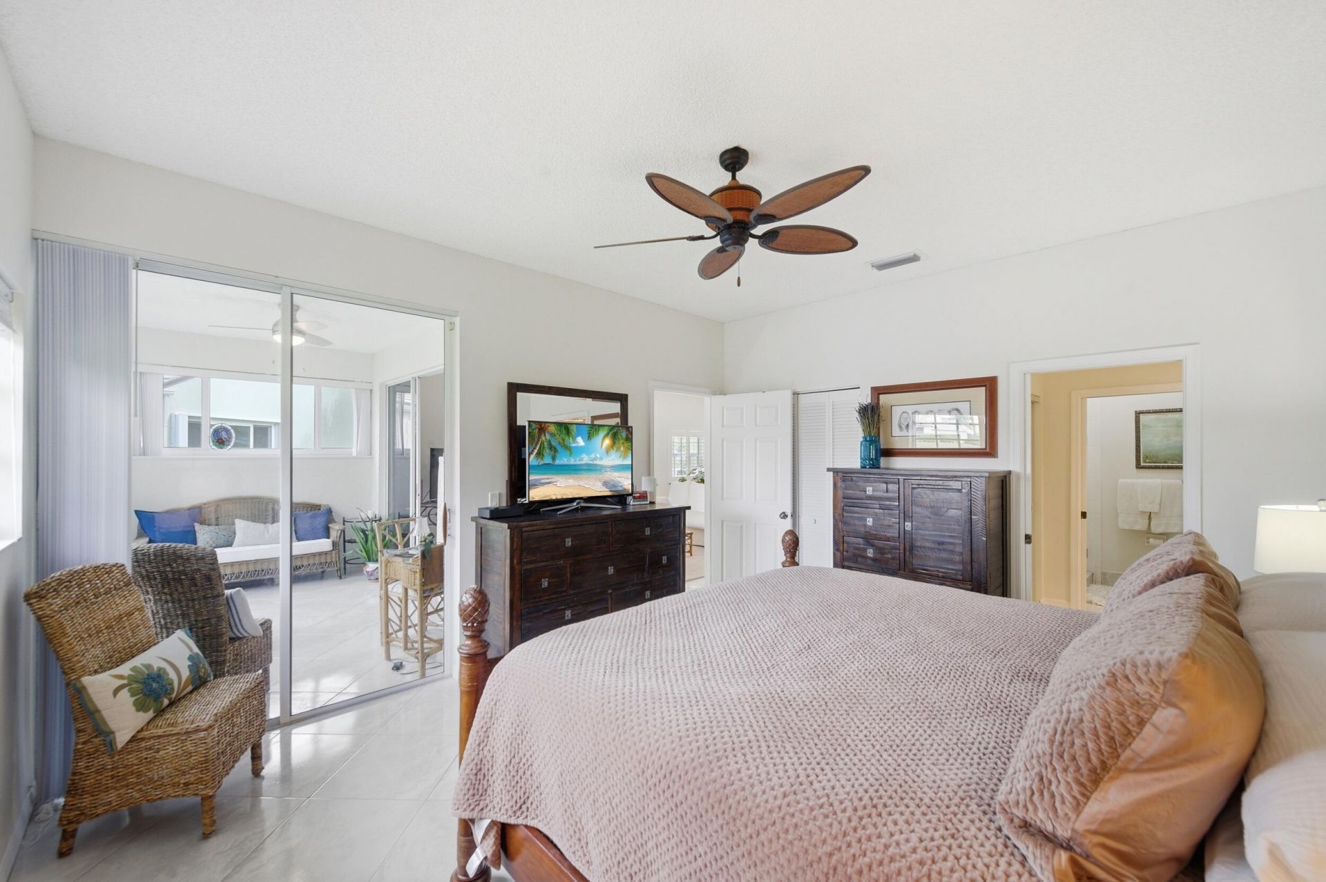 47 N Lakeshore Drive, Hypoluxo, FL 33462 Photo