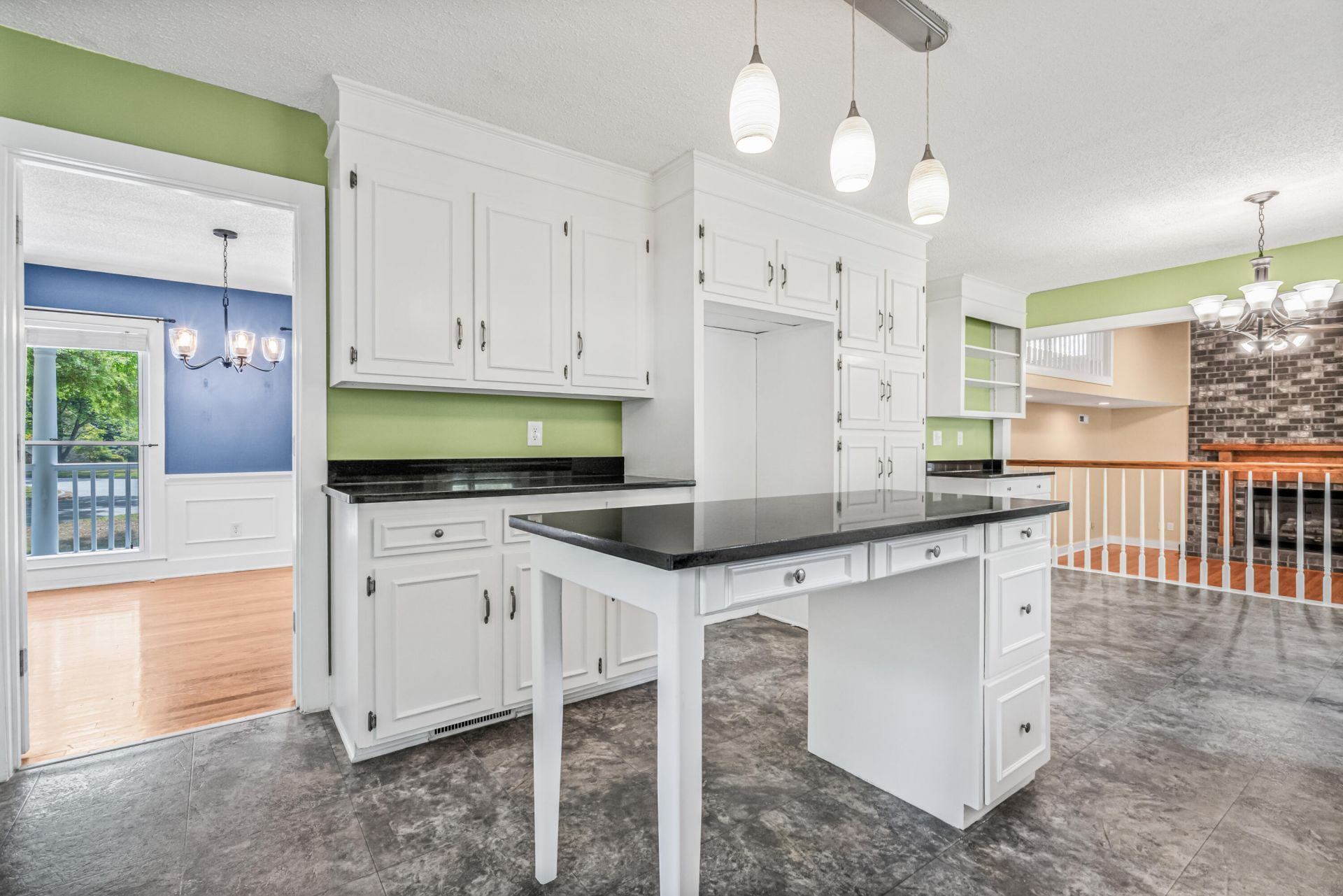 609 Black Oak Boulevard Photo 11