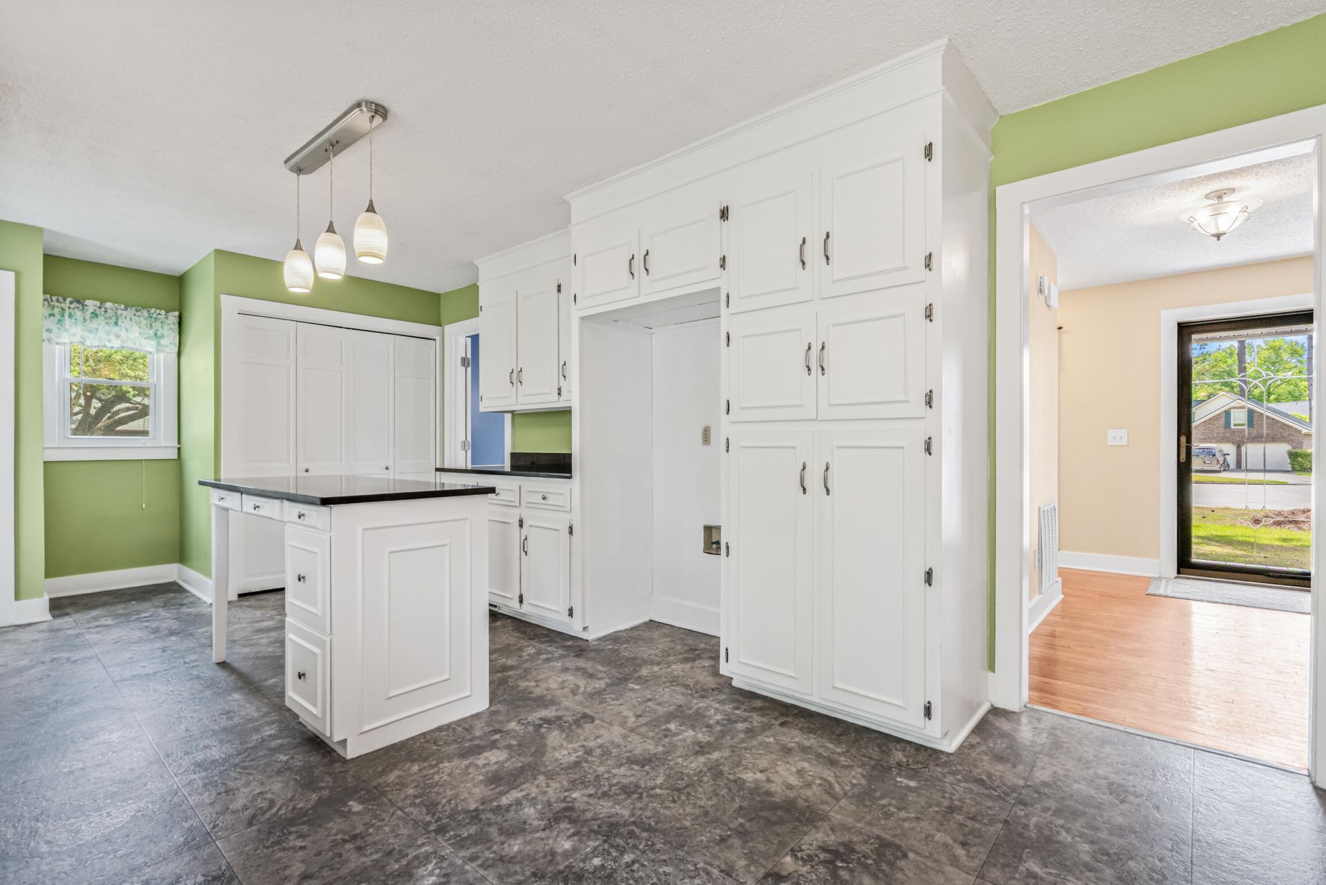 609 Black Oak Boulevard Photo 12