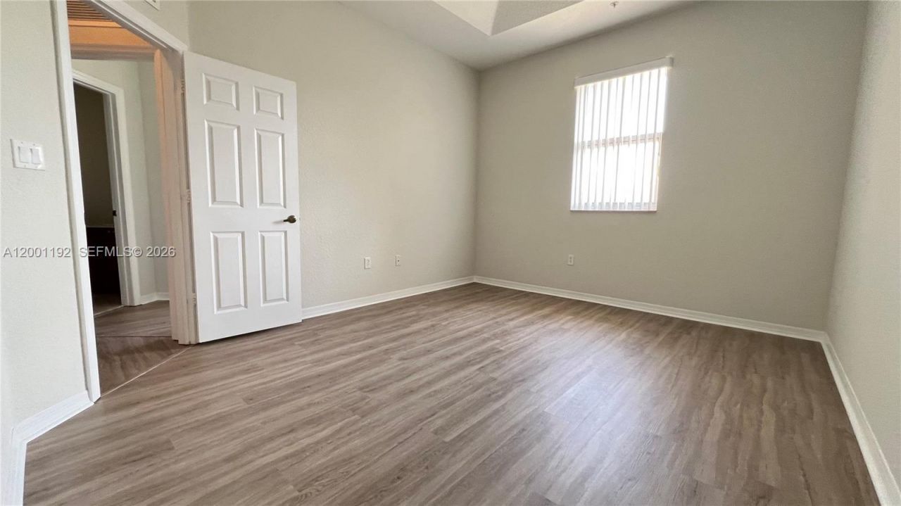 10885 NW 89th Ter, Unit 221, Doral, FL 33178 Photo