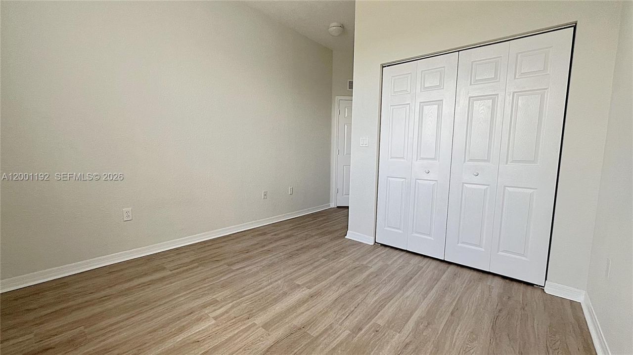 10885 NW 89th Ter, Unit 221, Doral, FL 33178 Photo