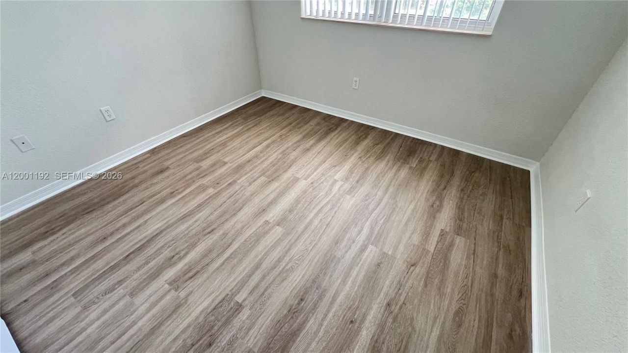 10885 NW 89th Ter, Unit 221, Doral, FL 33178 Photo