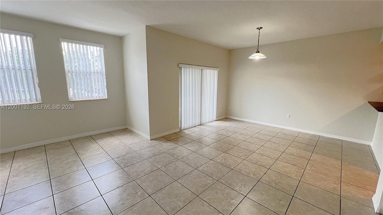 10885 NW 89th Ter, Unit 221, Doral, FL 33178 Photo