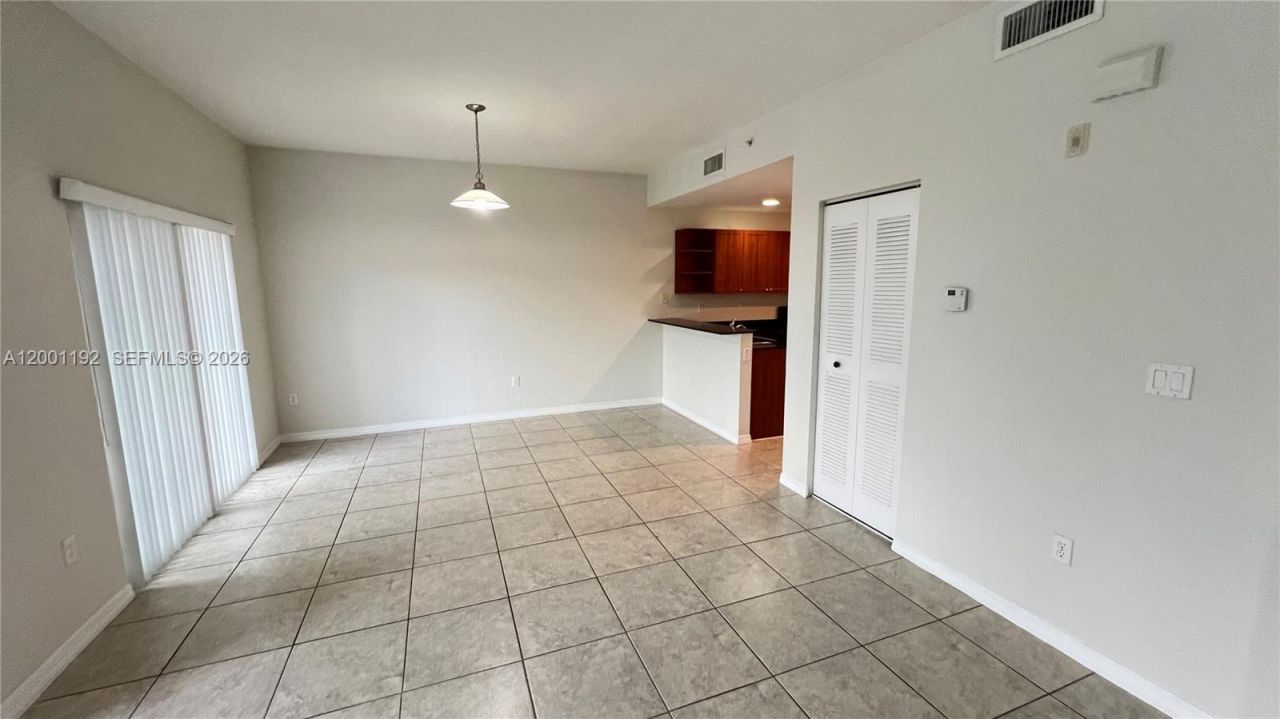 10885 NW 89th Ter, Unit 221, Doral, FL 33178 Photo