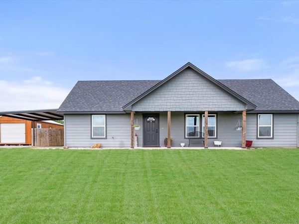 2004 Brown Loop , Poolville, TX 76487